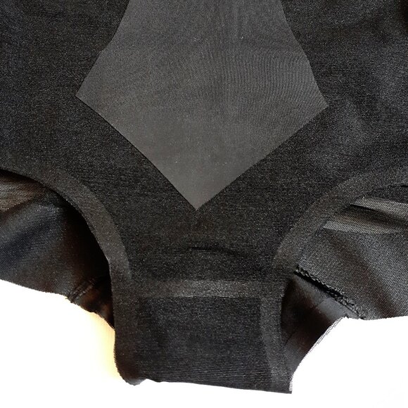 UNDER WHERE? Power Mesh High Rise Panty Shapewear in Black - Picture 5 of 9